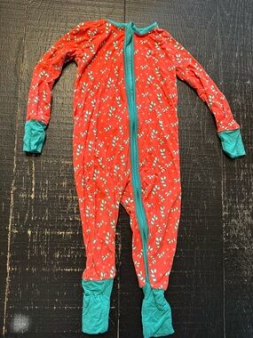 Poppy Kids Co Christmas Red Candy Cane One-Piece Pajamas with Green Trim 12-18m